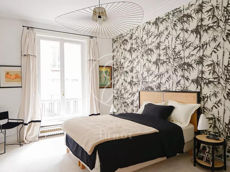 Appartement Paris 7e - 4 chambres - 199m²