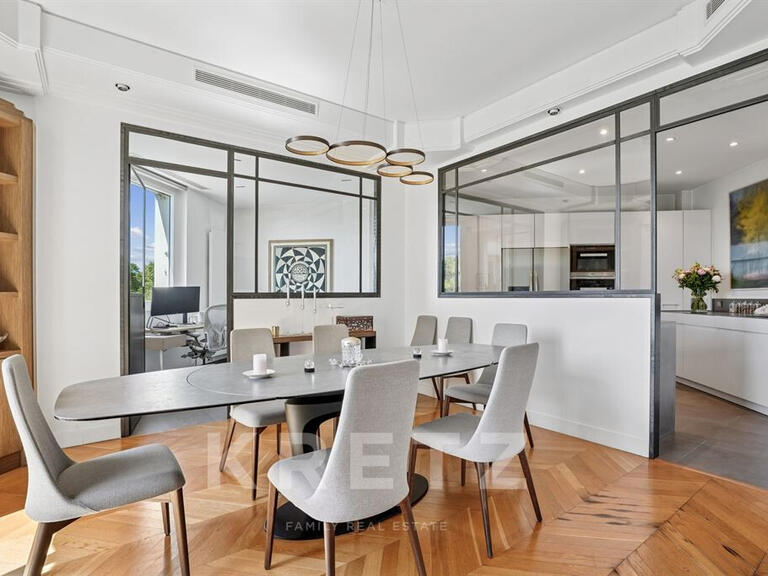 Appartement Paris 7e - 3 chambres - 155m²