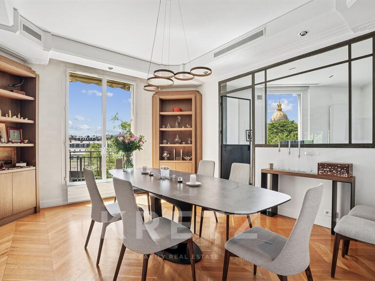 Appartement Paris 7e - 3 chambres - 155m²