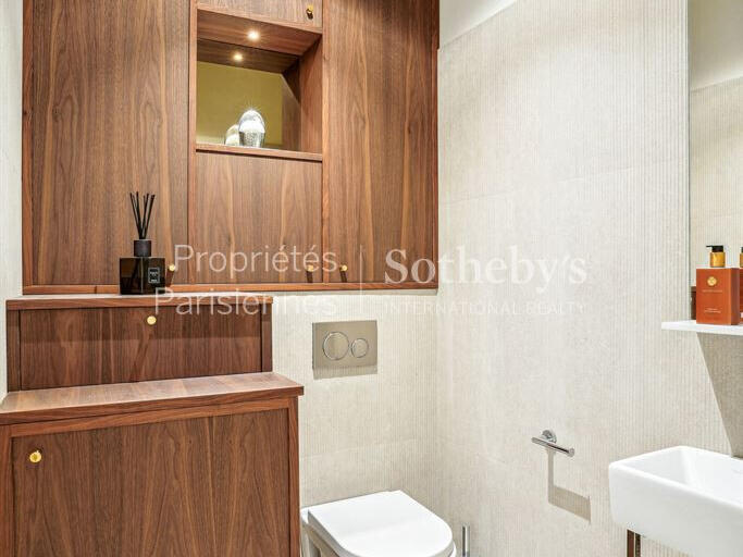 Apartment Paris 7e
