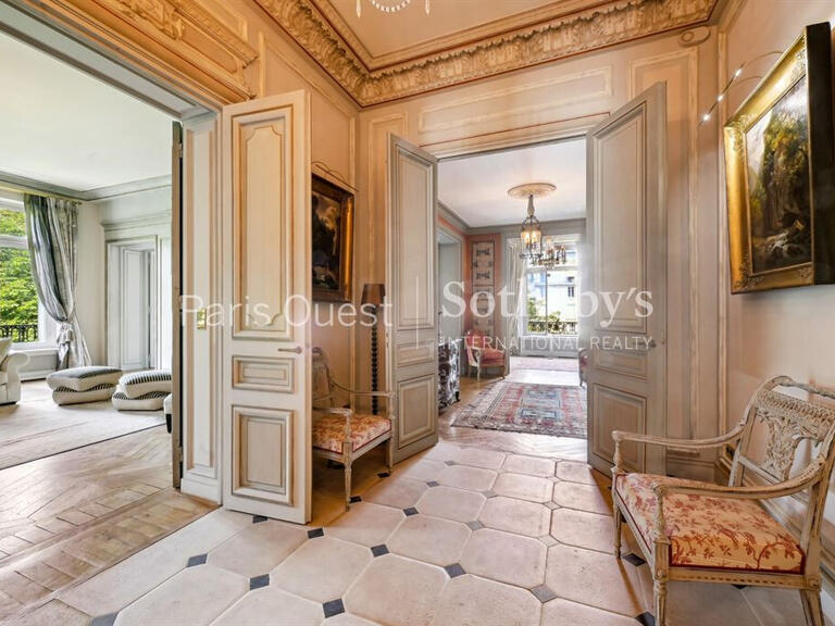 Appartement Paris 7e - 3 chambres - 320m²