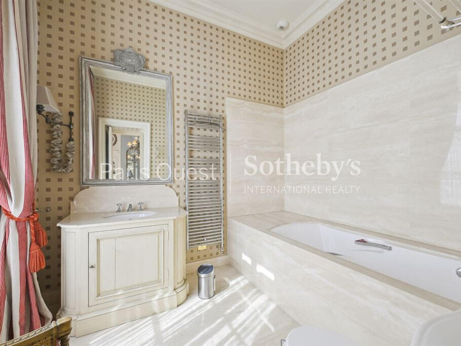 Apartment Paris 7e