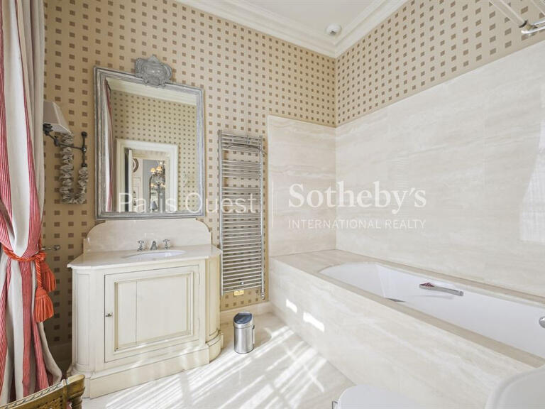 Appartement Paris 7e - 3 chambres - 320m²
