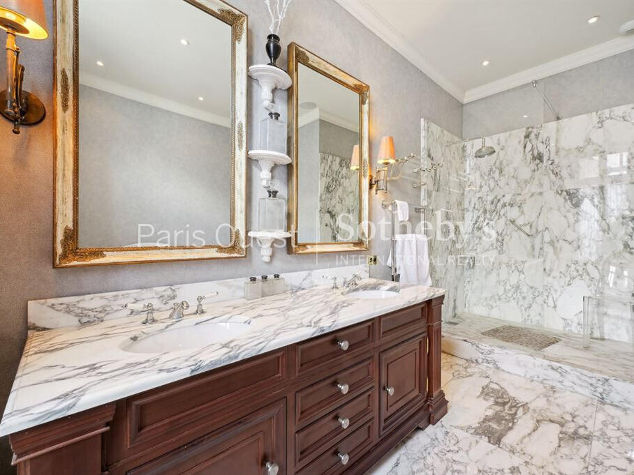Apartment Paris 7e