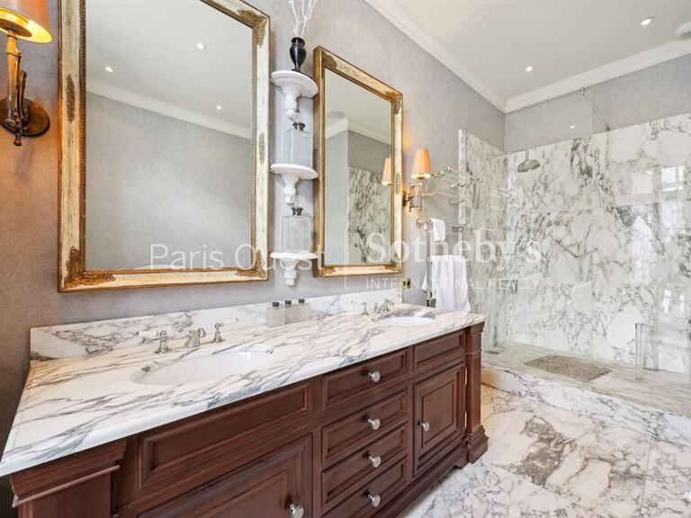 Appartement Paris 7e - 3 chambres - 320m²