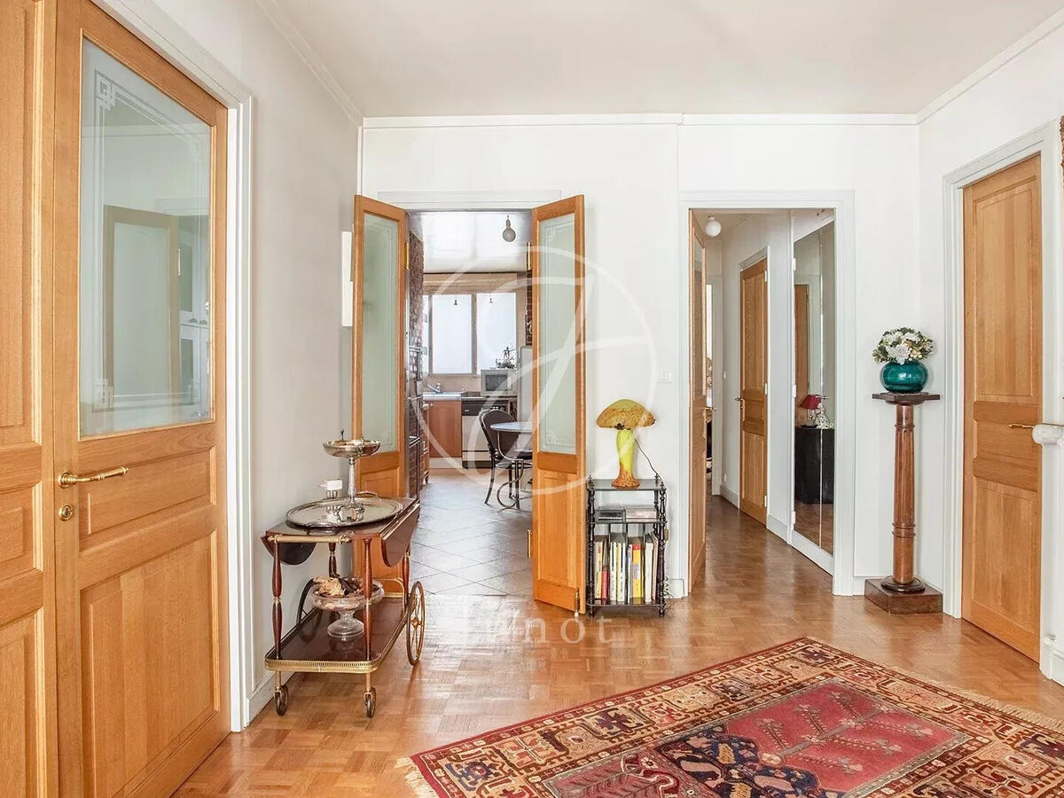 Apartment Paris 7e