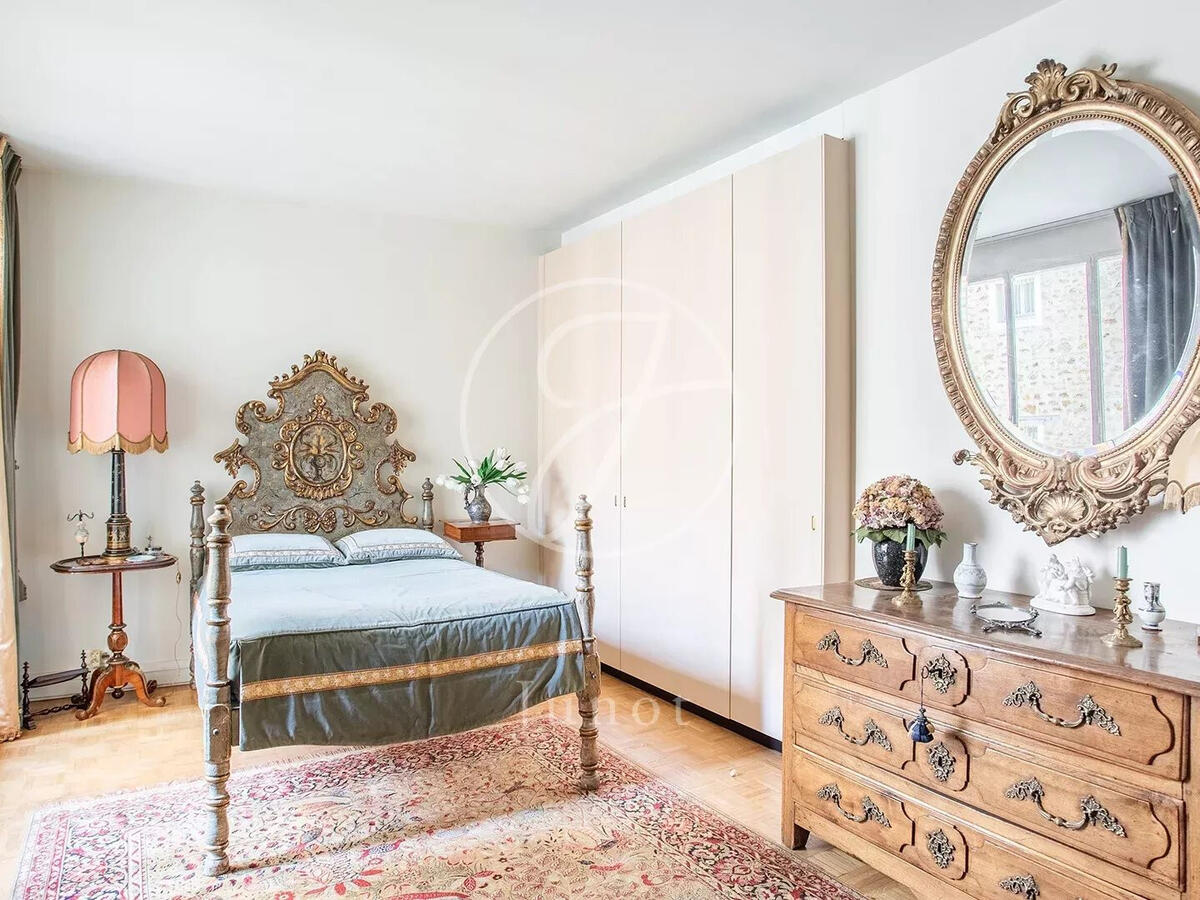 Apartment Paris 7e