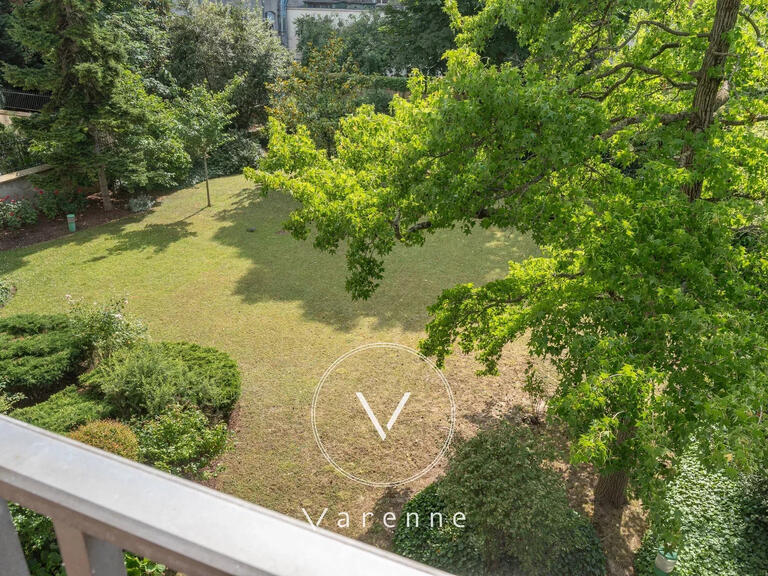 Appartement Paris 7e - 2 chambres - 122m²