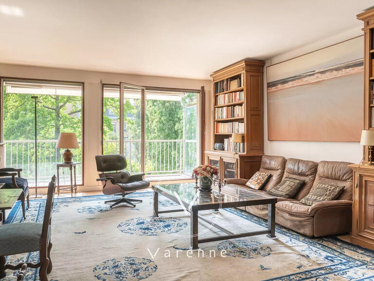 Appartement Paris 7e - 2 chambres - 122m²