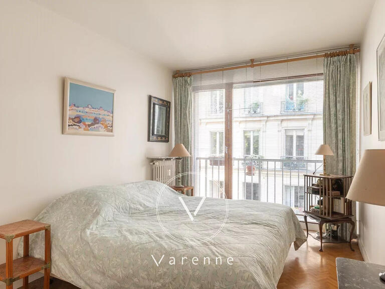 Appartement Paris 7e - 2 chambres - 122m²