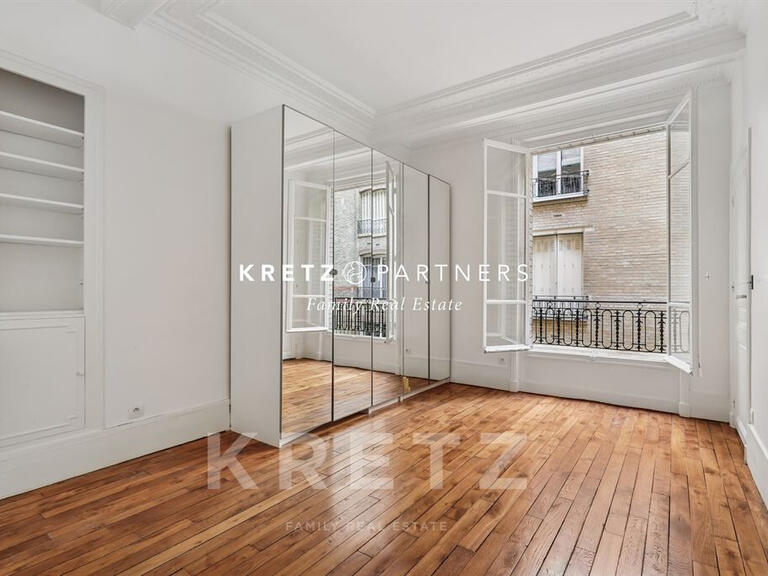 Appartement Paris 7e - 3 chambres - 115m²