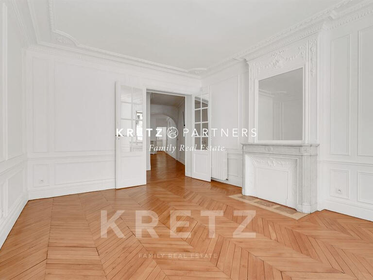 Appartement Paris 7e - 3 chambres - 115m²