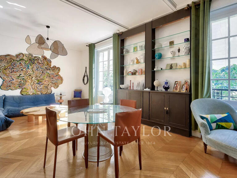 Appartement Paris 7e - 4 chambres - 136m²