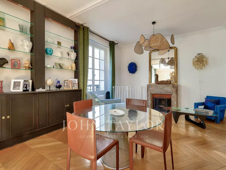 Appartement Paris 7e - 4 chambres - 136m²