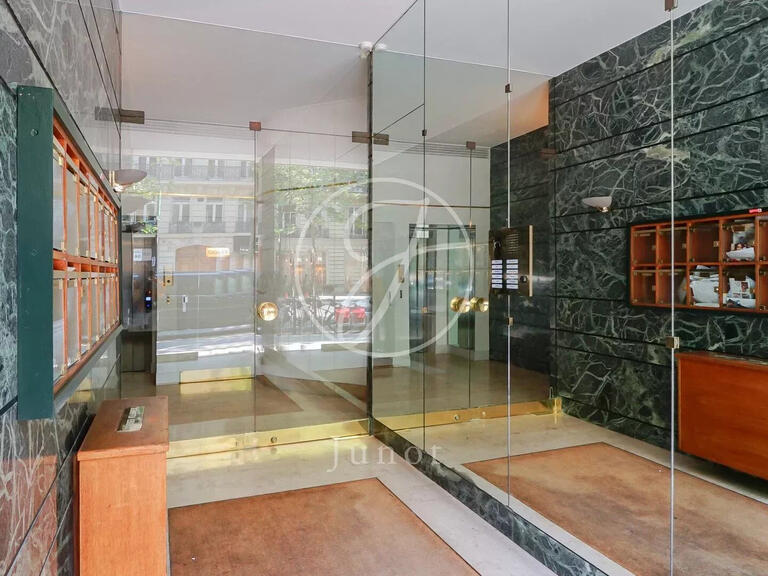 Appartement Paris 7e - 2 chambres - 120m²