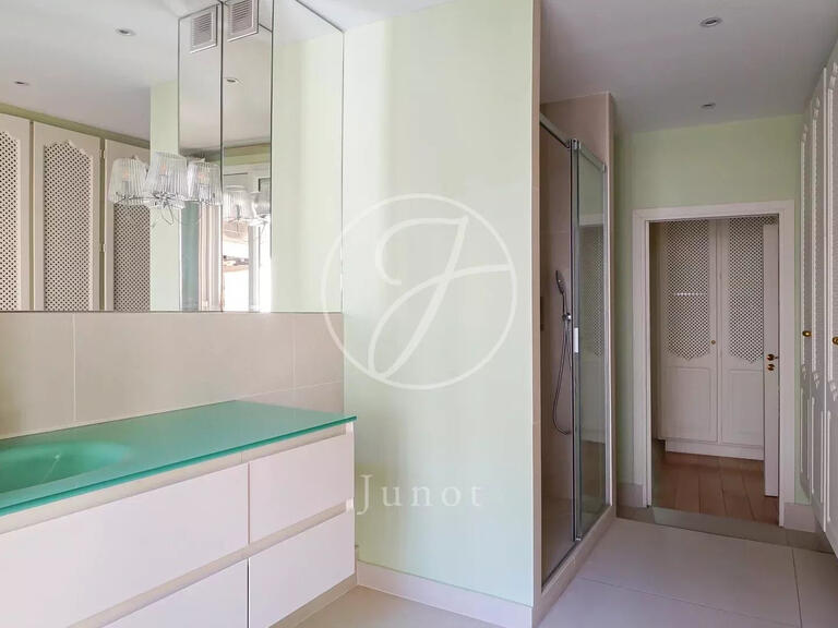 Apartment Paris 7e - 2 bedrooms - 120m²