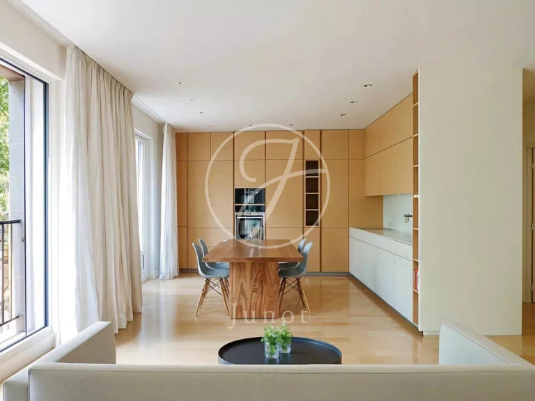 Apartment Paris 7e - 2 bedrooms - 120m²