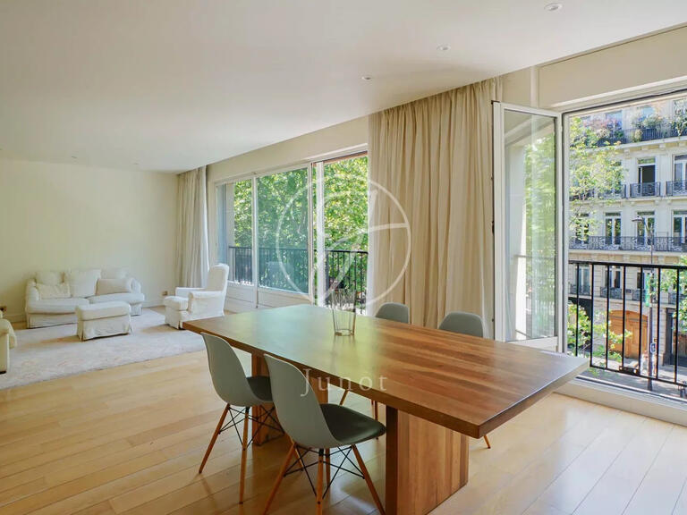 Apartment Paris 7e - 2 bedrooms - 120m²