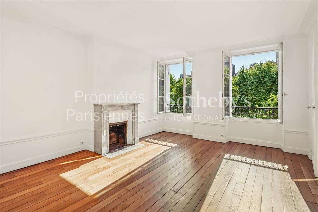 Apartment Paris 7e