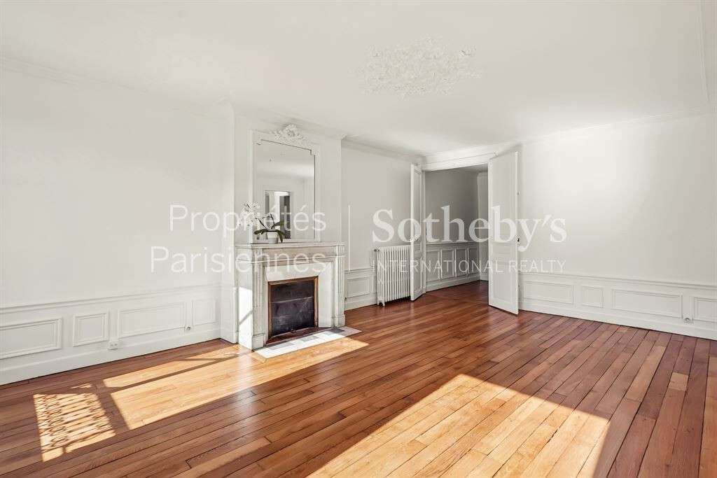 Apartment Paris 7e