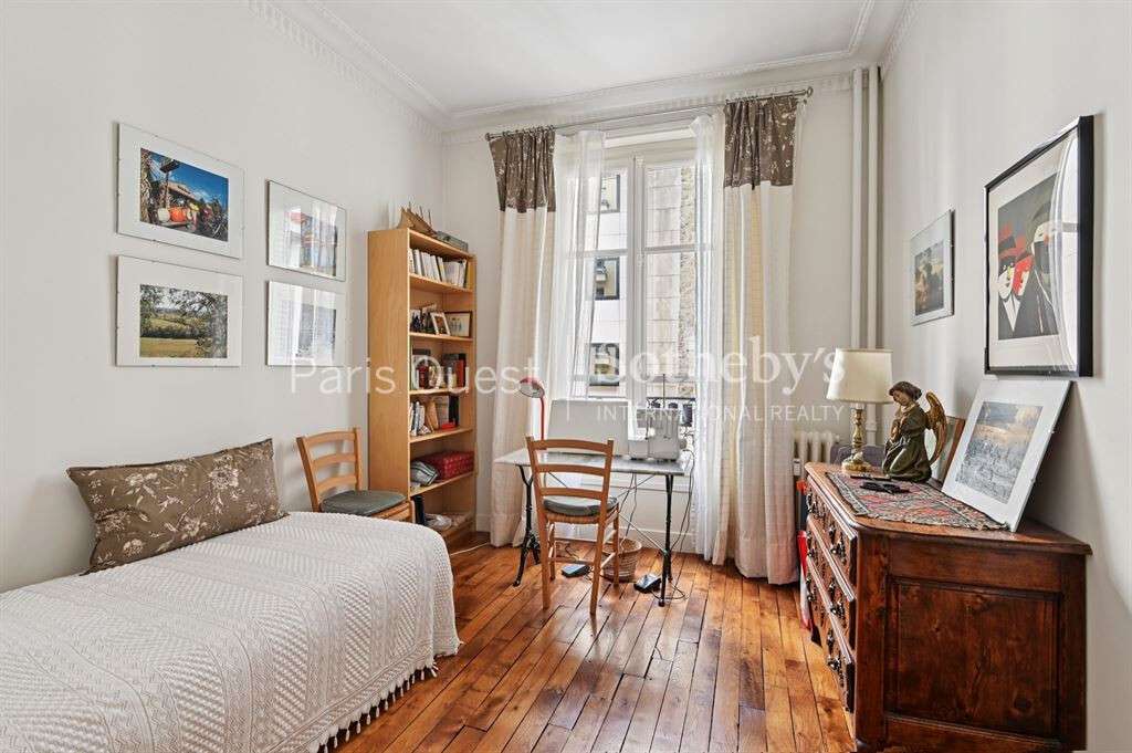 Apartment Paris 7e