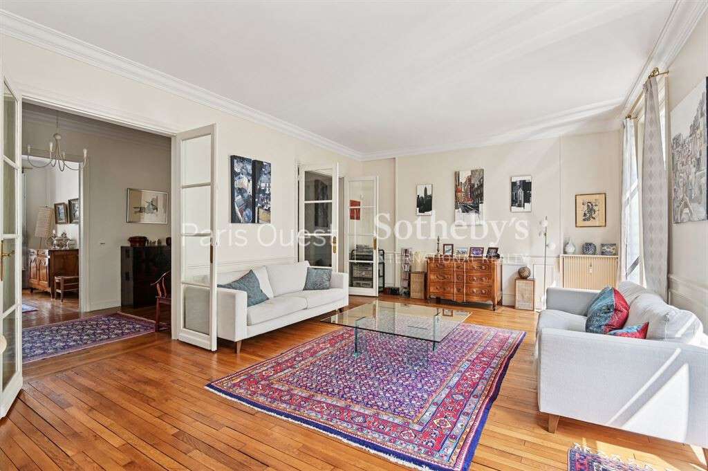 Apartment Paris 7e