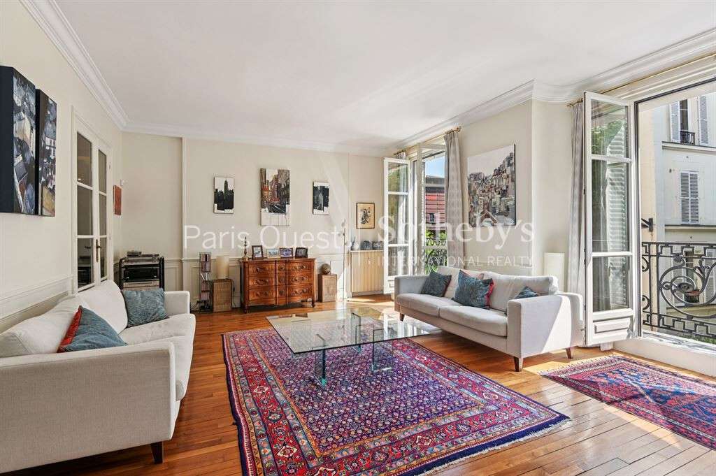 Apartment Paris 7e