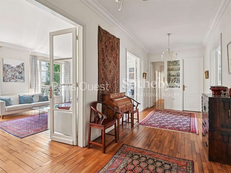 Appartement Paris 7e - 4 chambres - 193m²