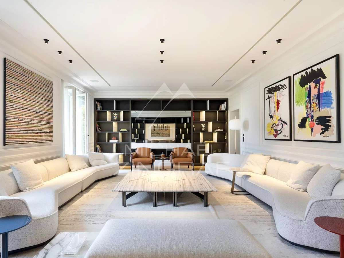 Apartment Paris 7e