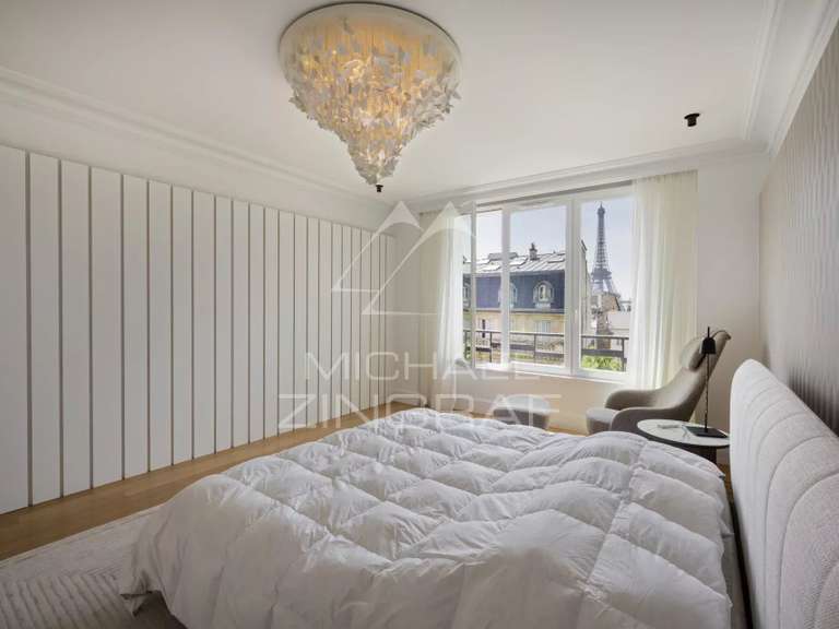 Appartement Paris 7e - 4 chambres - 329m²