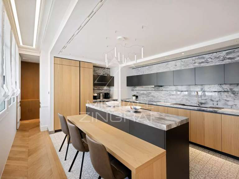 Appartement Paris 7e - 4 chambres - 329m²