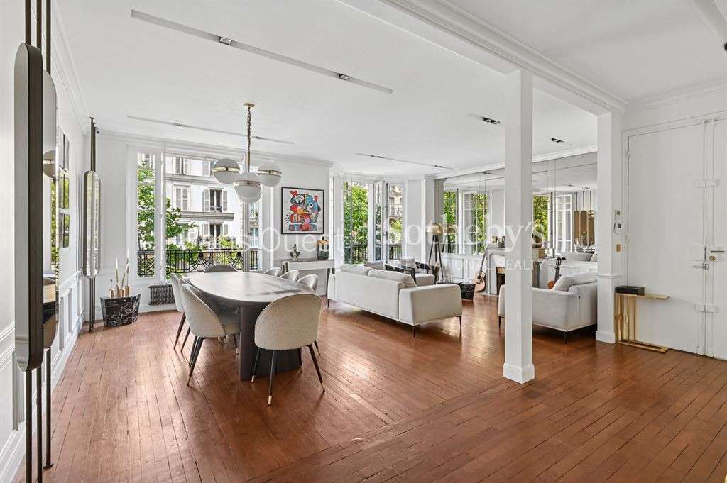 Apartment Paris 7e