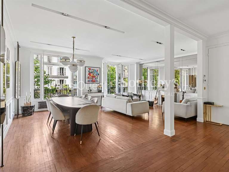 Appartement Paris 7e - 3 chambres - 128m²