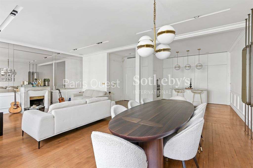 Apartment Paris 7e