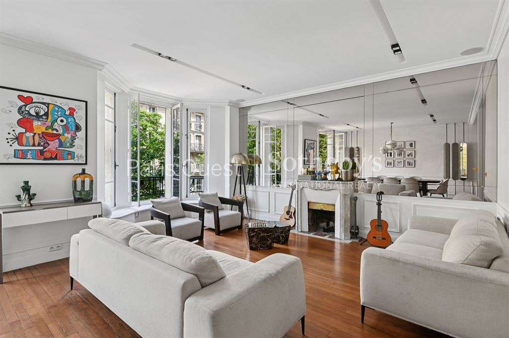 Apartment Paris 7e