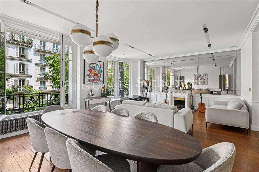 Apartment Paris 7e