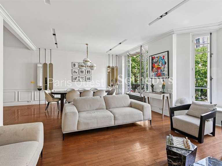 Appartement Paris 7e - 3 chambres - 128m²