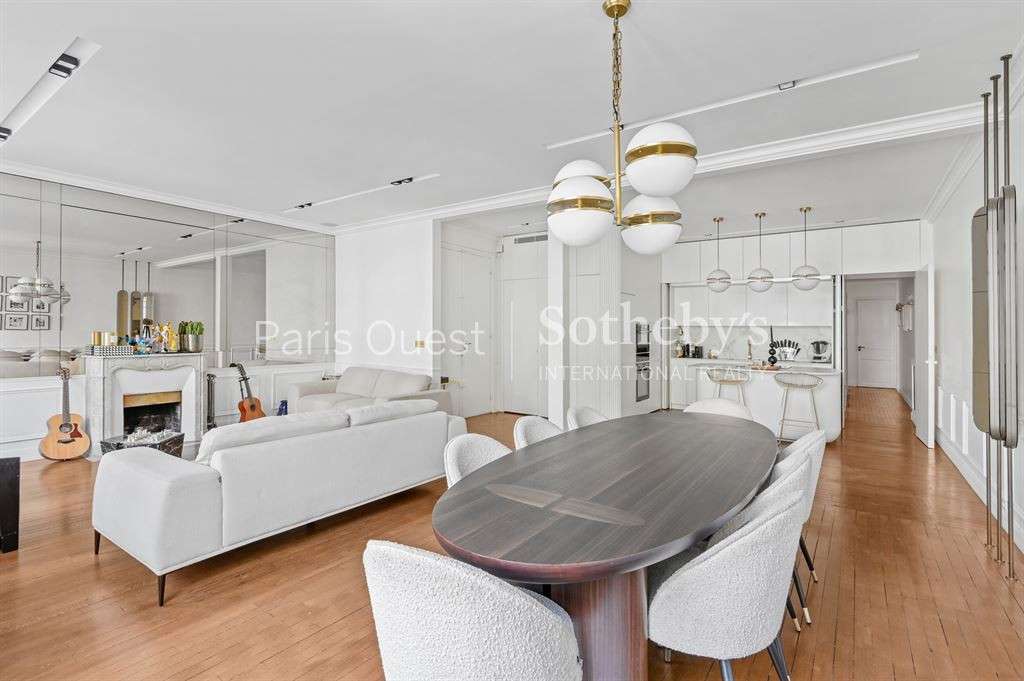 Apartment Paris 7e