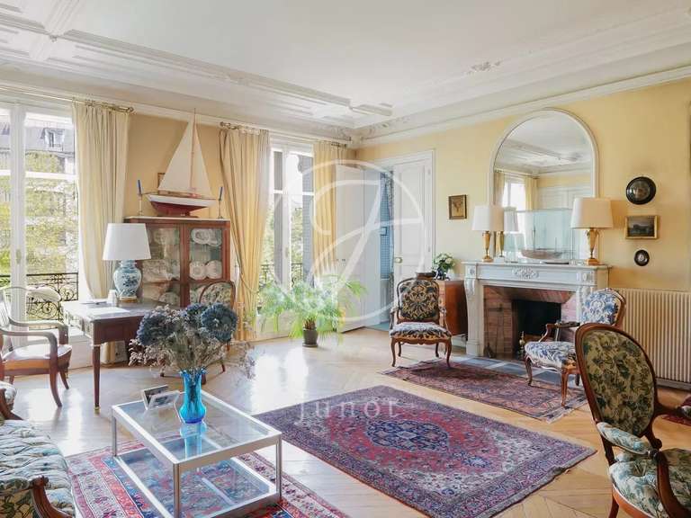 Apartment Paris 7e - 4 bedrooms - 180m²
