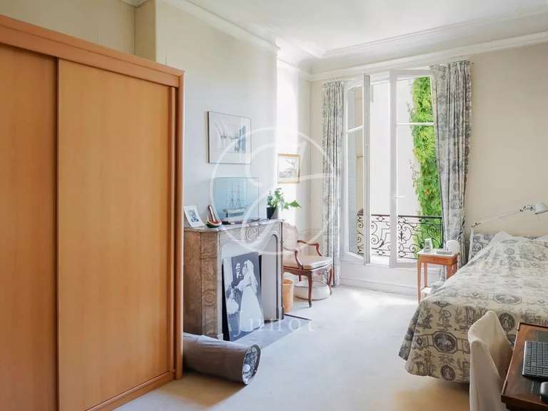 Apartment Paris 7e - 4 bedrooms - 180m²