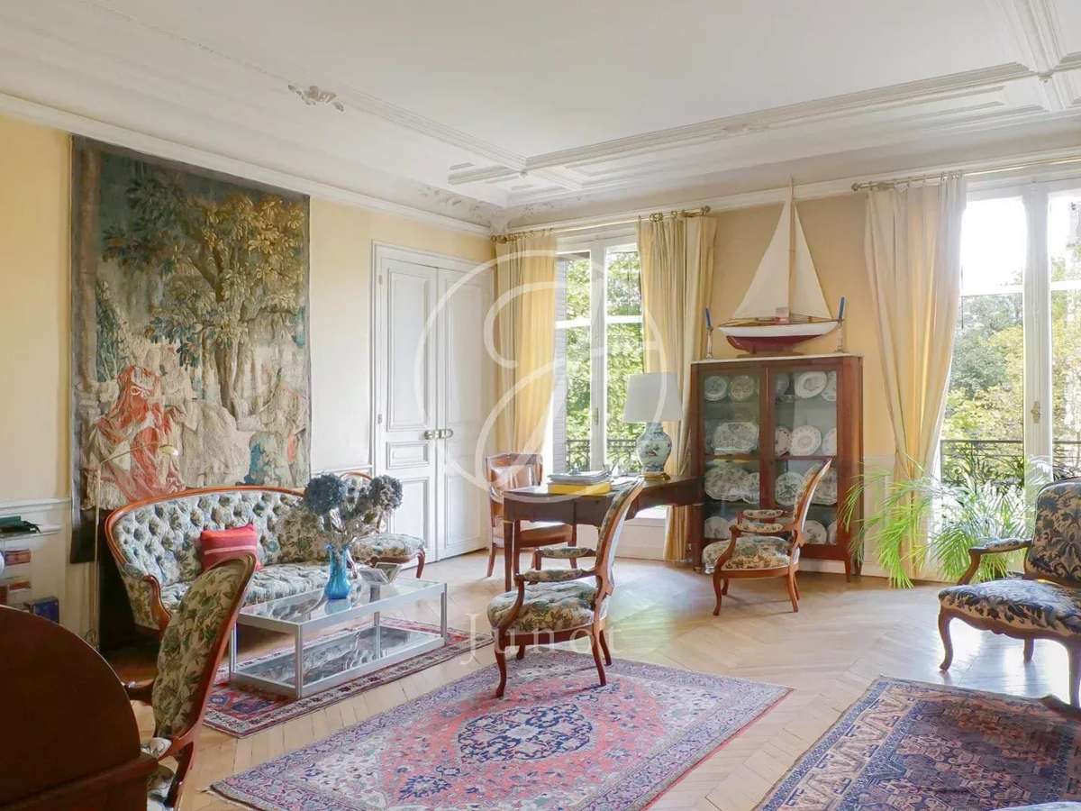 Apartment Paris 7e