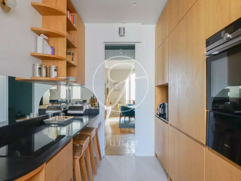 Appartement Paris 7e - 3 chambres - 124m²