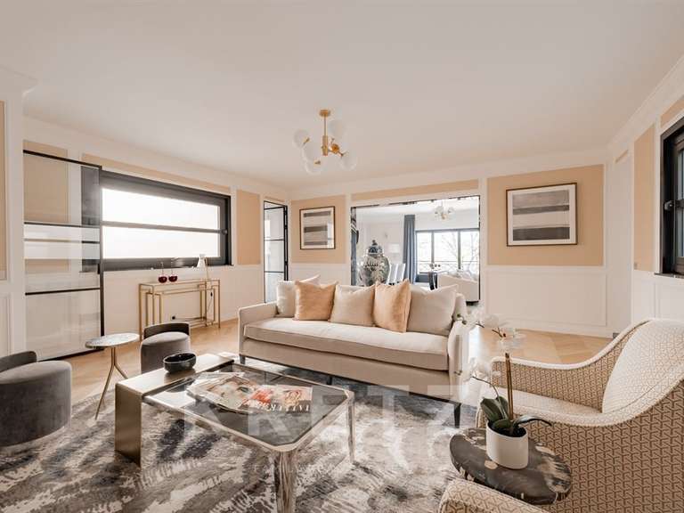 Appartement Paris 7e - 4 chambres - 265m²