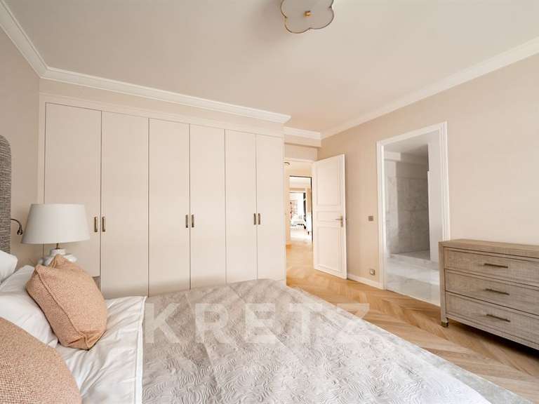 Appartement Paris 7e - 4 chambres - 265m²