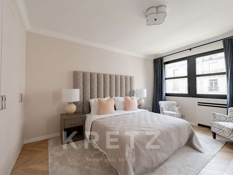 Appartement Paris 7e - 4 chambres - 265m²