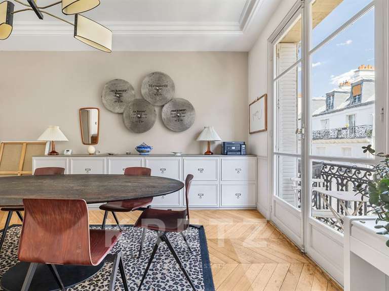 Apartment Paris 7e - 3 bedrooms - 118m²