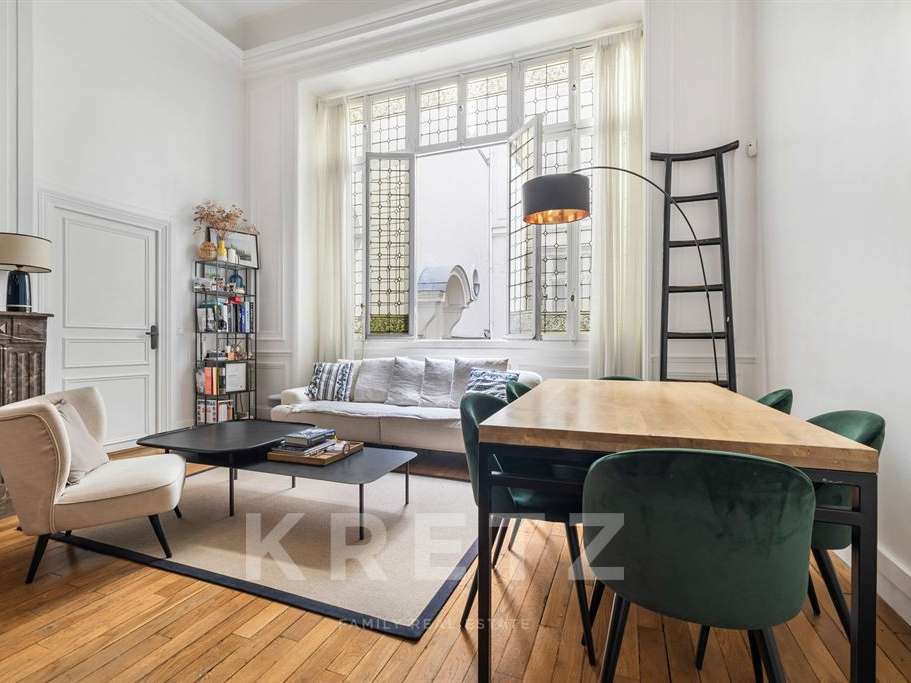 Apartment Paris 7e