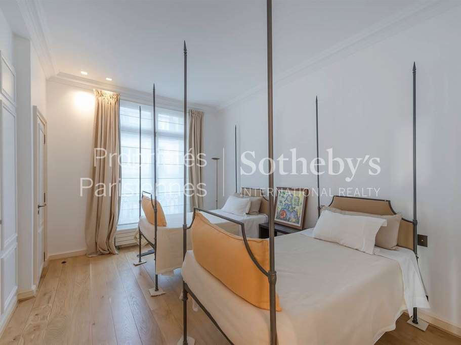 Apartment Paris 7e