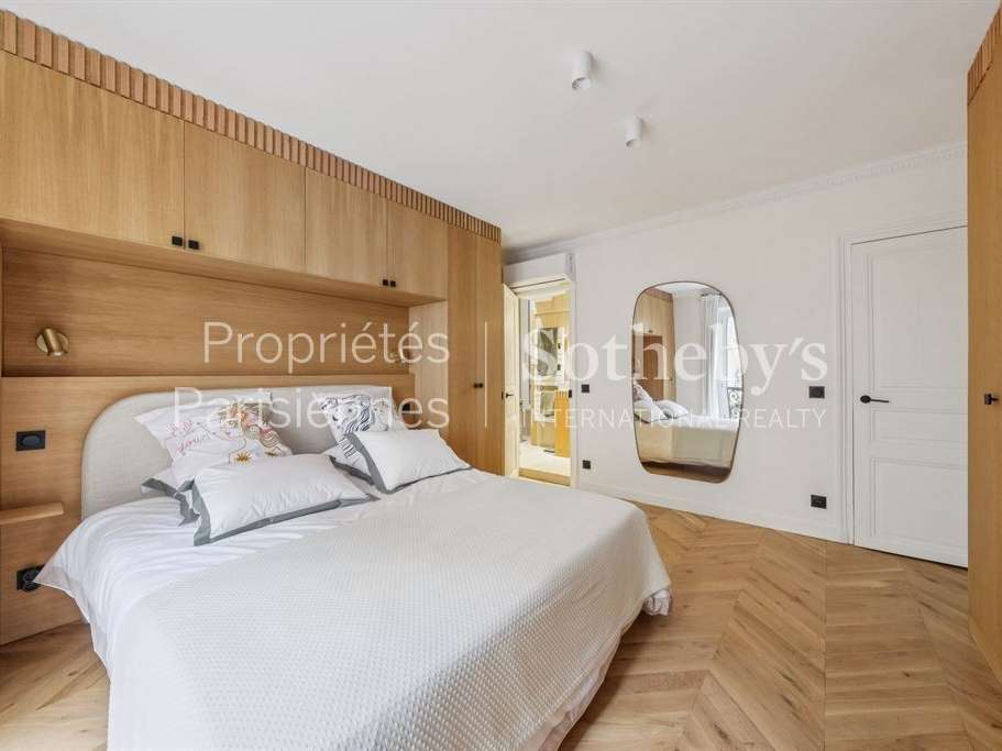Apartment Paris 7e