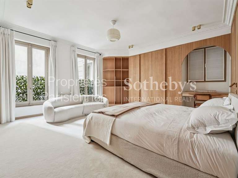 Apartment Paris 7e - 3 bedrooms - 161m²